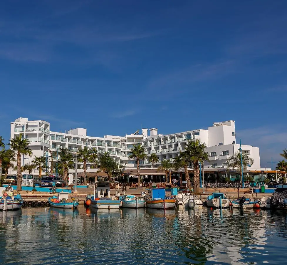 Limanaki Beach Hotel & Suites Ayía Nápa