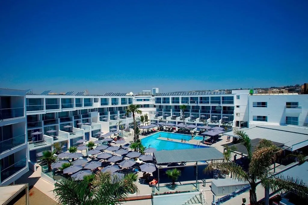 Limanaki Beach Hotel & Suites Ayía Nápa