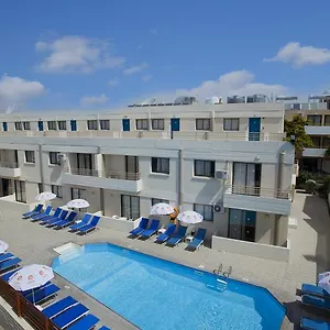 Paloma Apartahotel