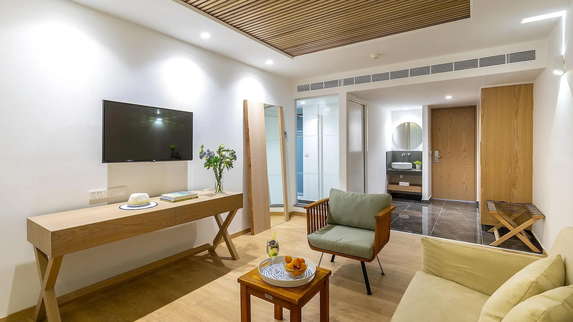 Limanaki Beach Hotel & Suites Айя-Напа