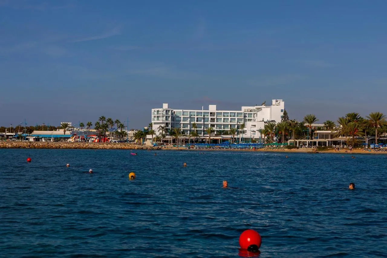 Limanaki Beach Hotel & Suites Ayia Napa 4*,